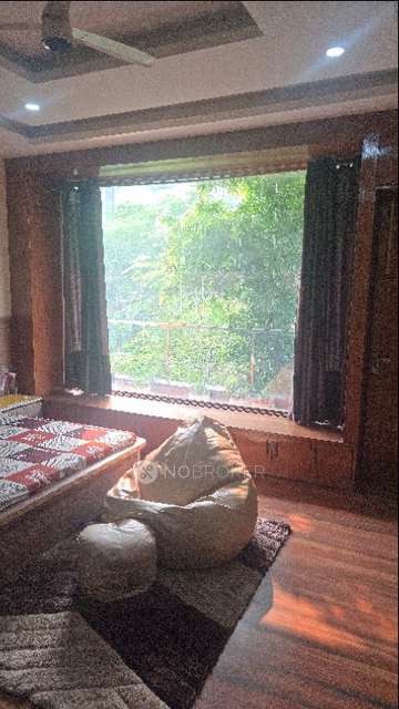 PG for Girls in Phi Ii