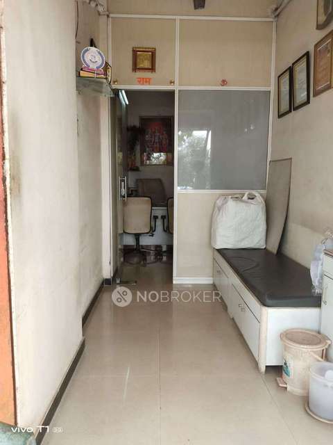 Shop in Kandivali West, Mumbai for sale 