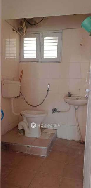 2 BHK Flat In Ananad Apartment  For Sale  In Padmanabhanagar