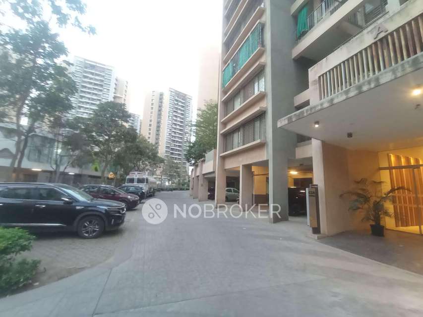 2 BHK Flat In Pride World City Long Island for Rent  In Charholi Budruk