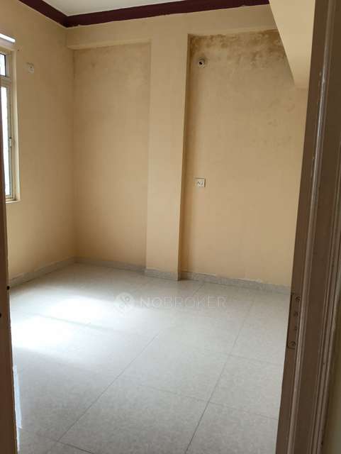 2 BHK Flat In Aprt for Rent  In Azampura