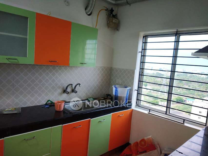 2 BHK Flat In Radiance Shine For Sale  In  Old Mahabalipuram Road Chennai, Chennai