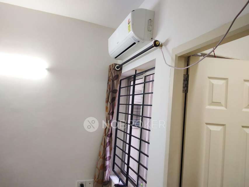 2 BHK Flat In Radiance Shine For Sale  In  Old Mahabalipuram Road Chennai, Chennai