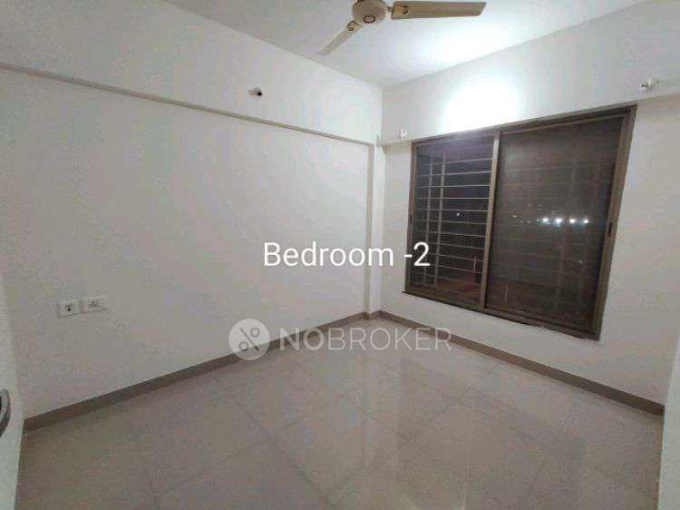 2 BHK Flat In Grand Bay B3 304 Manjari Solapur Rd for Rent  In Shewalwadi