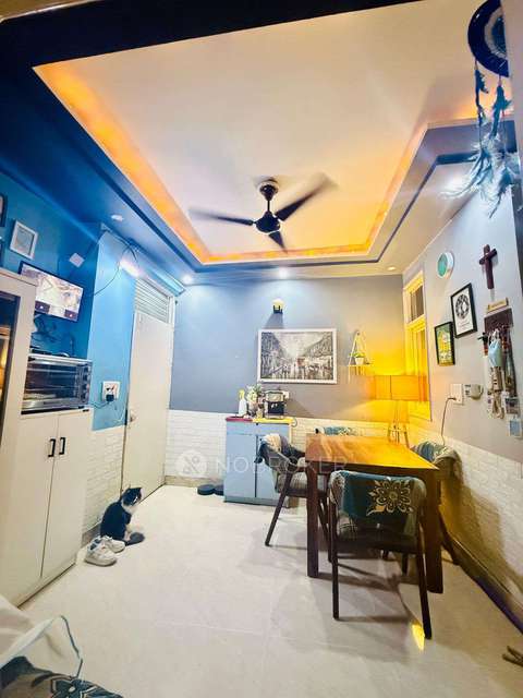 3 BHK Flat In Standalone Building  For Sale  In Bharat Vihar