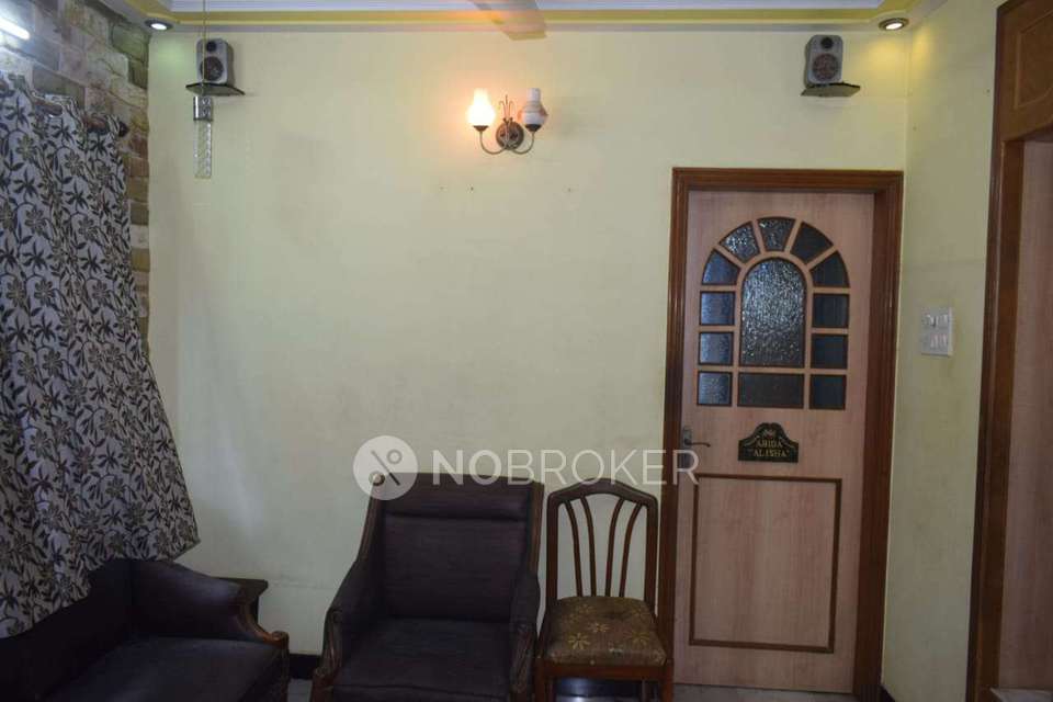 2 BHK Flat In Juhu Grotto For Sale  In Santacruz West