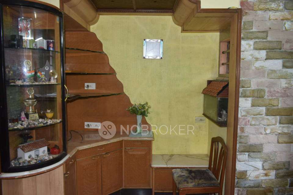 2 BHK Flat In Juhu Grotto For Sale  In Santacruz West