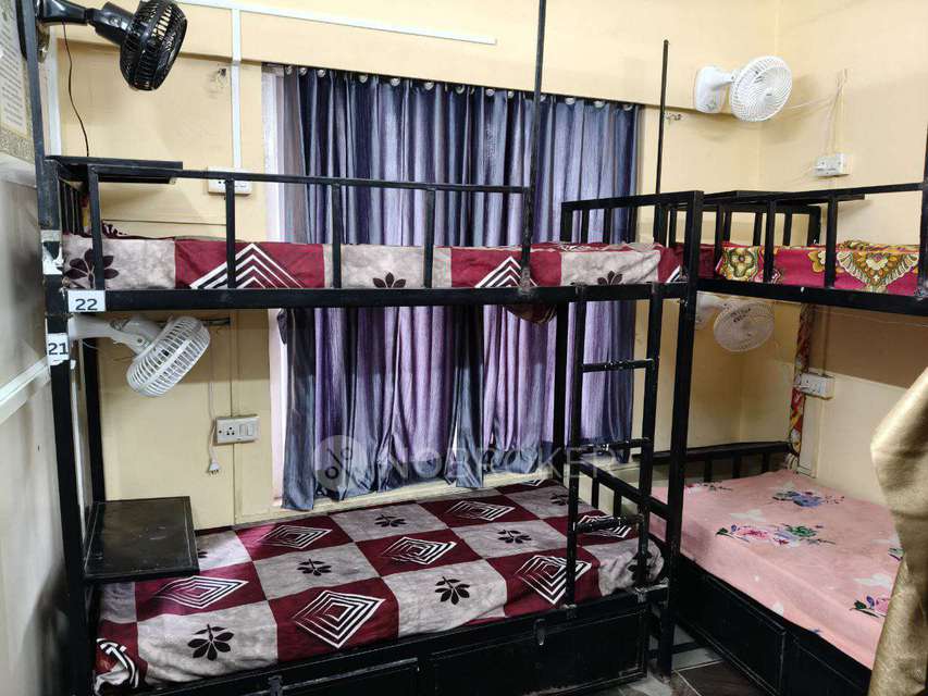 PG for Girls in Shagun Chowk