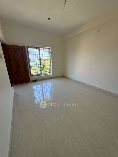 2 BHK Flat In Sri Kumaran Flats For Sale  In  Sembakkam