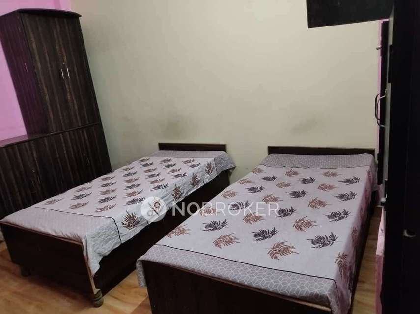 PG for Boys in Sector 62