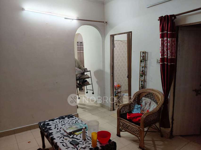 2 BHK Flat In Maa Shakti Apartments, Paschim Vihar for Rent  In Paschim Vihar