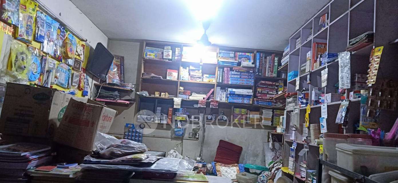 Shop in Parsvnath Estate, Greater Noida for Rent