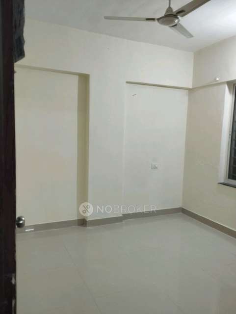 2 BHK Flat In Mayaca Classic B Wing Housing Society For Sale  In Savatamali Temple