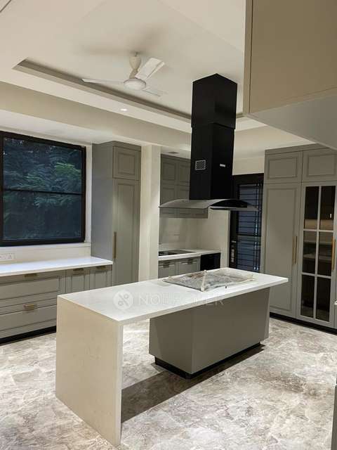 4+ BHK Flat In Apartment For Sale  In Sector 49