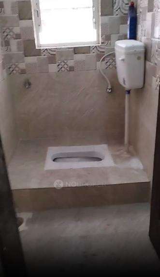 2 BHK Flat In Guruvar Peth, Guruwar Peth for Rent  In Guruwar Peth