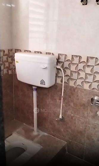 2 BHK Flat In Guruvar Peth, Guruwar Peth for Rent  In Guruwar Peth