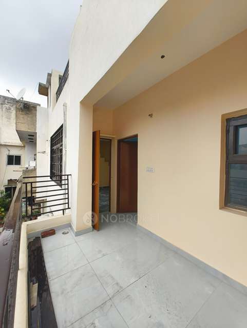 3 BHK Flat In Dda Apartment For Sale  In Janakpuri