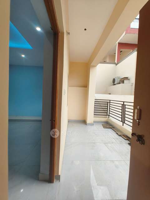 3 BHK Flat In Dda Apartment For Sale  In Janakpuri