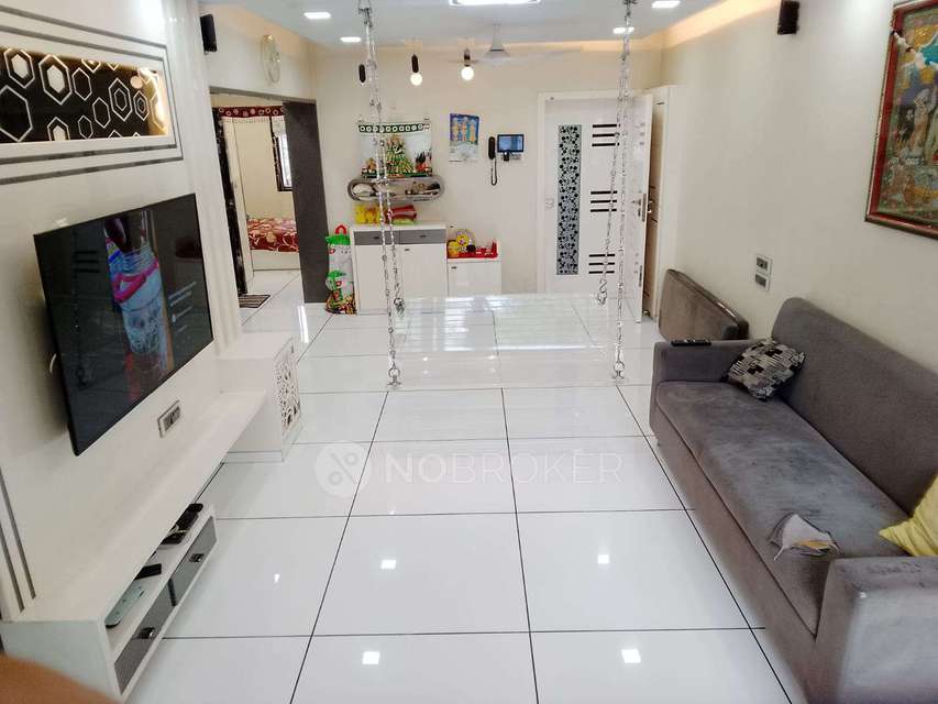 2 BHK Flat In Varsha Olive Hsg For Sale  In 412, Navpada, Vile Parle East, Vile Parle, Mumbai, Maharashtra 400047, India