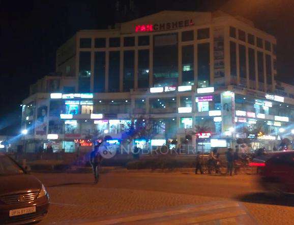 Shop in Crossings Republik, Ghaziabad for Rent 