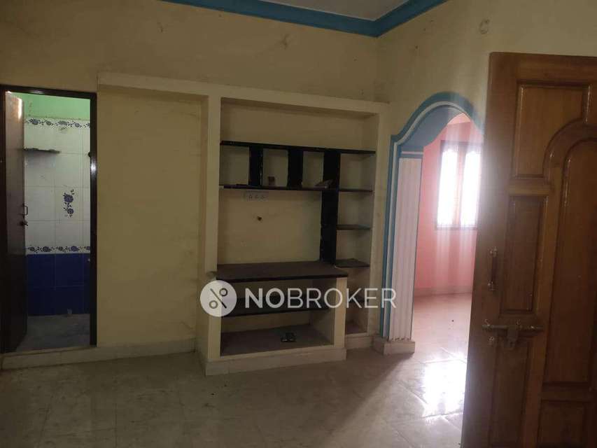 2 BHK Flat In No 5, Balagi Nagar, Anakaputhur For Sale  In Anakaputhur