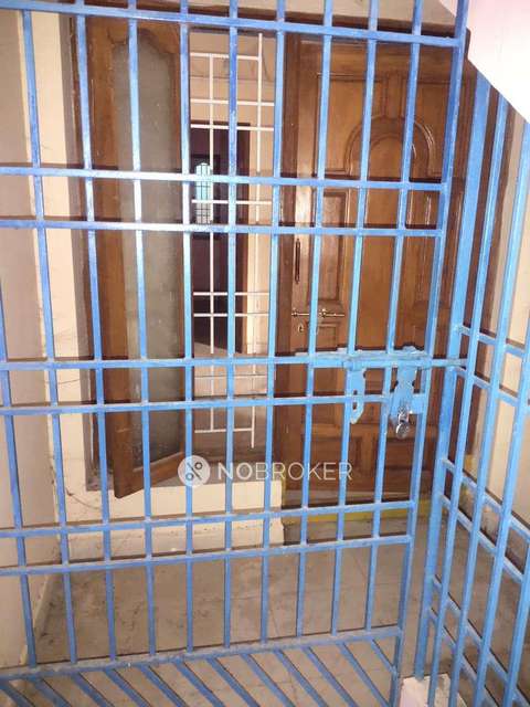 2 BHK Flat In No 5, Balagi Nagar, Anakaputhur For Sale  In Anakaputhur