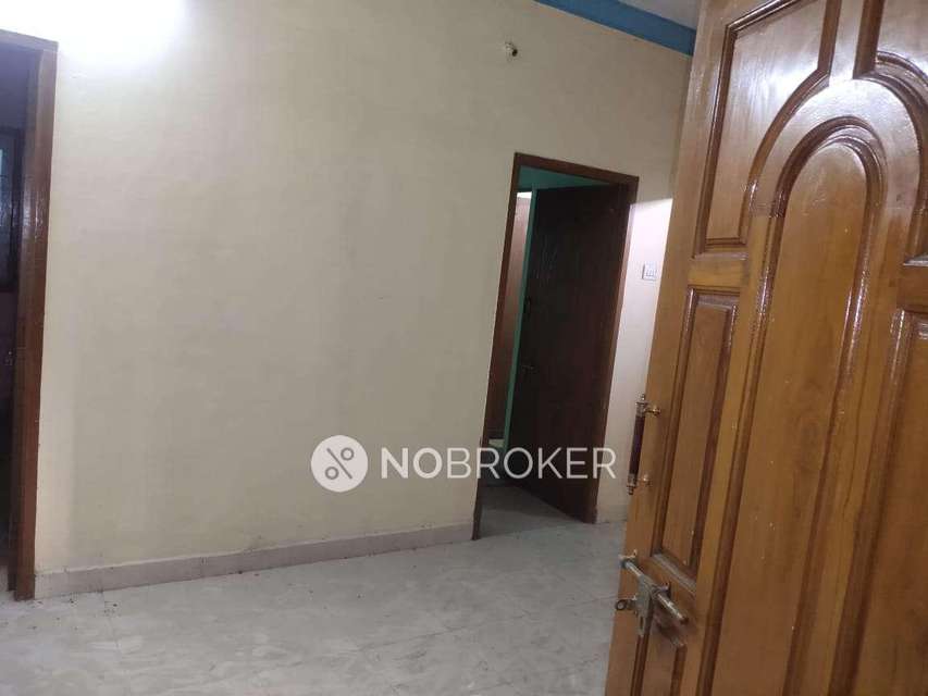 2 BHK Flat In No 5, Balagi Nagar, Anakaputhur For Sale  In Anakaputhur