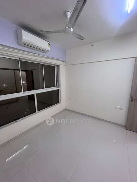 4 BHK Flat In Wadhwa Dukes Horizon for Rent  In Chembur