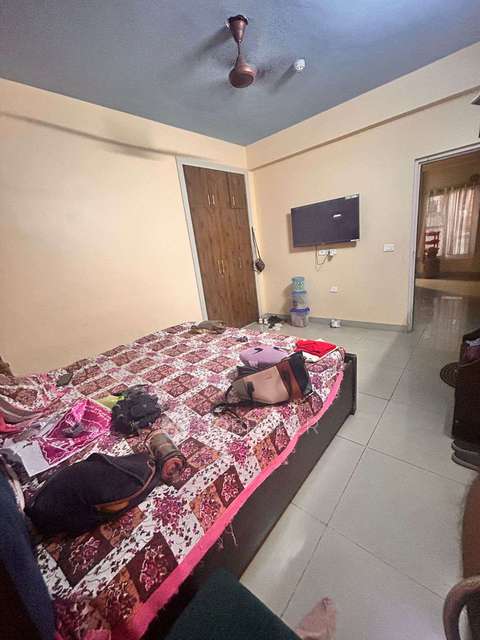 3 BHK Flat In Ajnara Le Garden For Sale  In Sector 16