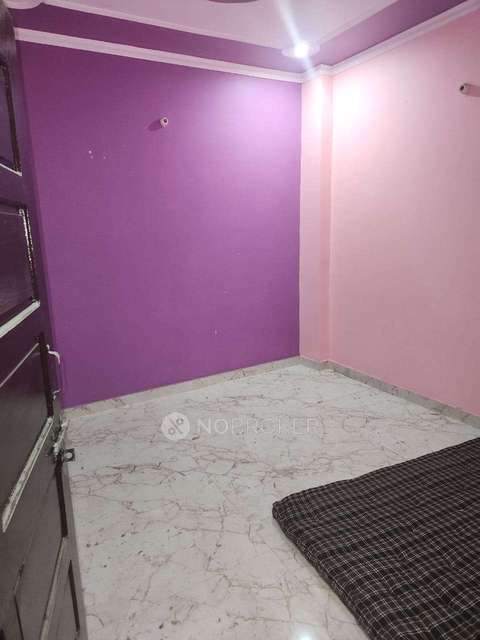 2 BHK Flat for Rent  In Sector 13