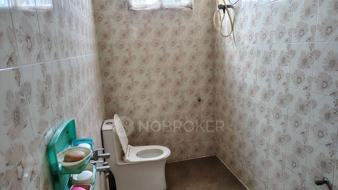 2 BHK Flat In Sri Venkateshwara Enclave For Sale  In Yella Reddy Guda