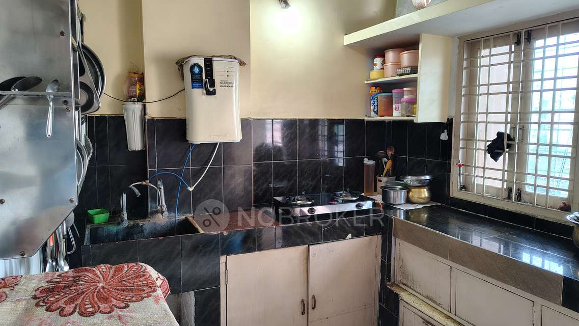 2 BHK Flat In Sri Venkateshwara Enclave For Sale  In Yella Reddy Guda