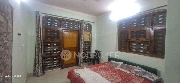 1 BHK House for Rent  In G226, Near Sai Mandir, Block G, Rajouri Garden, Delhi, 110027, India