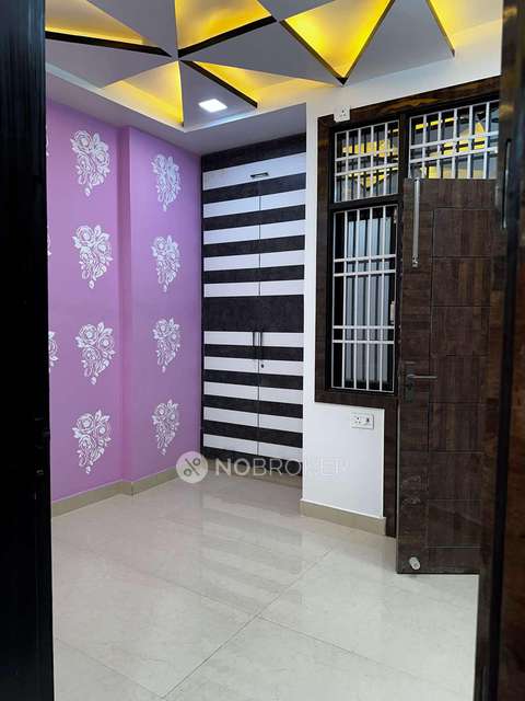 2 BHK Flat In B 181 For Sale  In Uttam Nagar