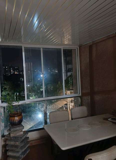 Shared Room for Female In 2 BHK  In Ravinanda Skylights In Wagholi