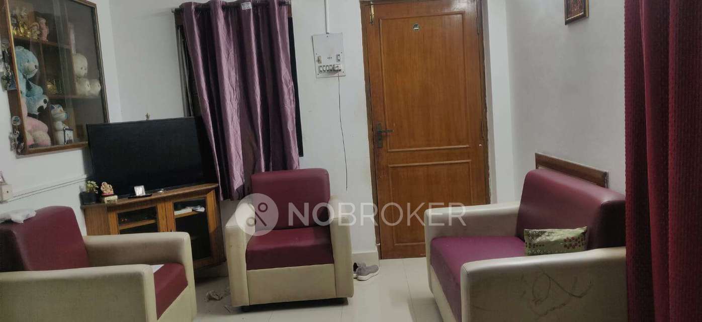 Single Room for Female In 1 BHK  In Stanalone Building In T. Nagar