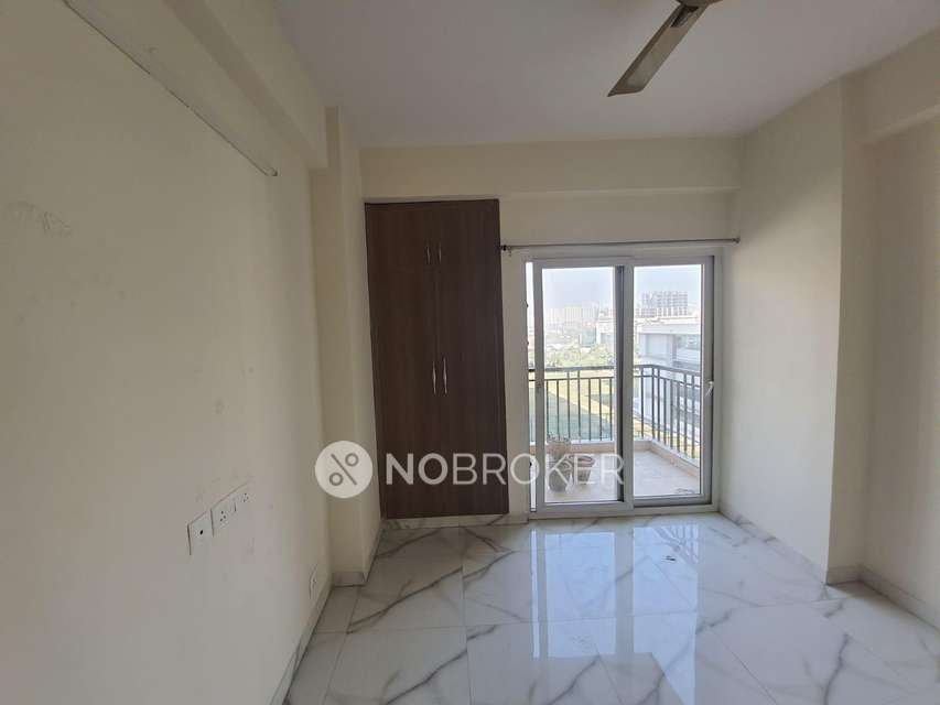 3 BHK Flat In Gaur City 2 14th Avenue, Sector 16c For Sale  In Sector 16c