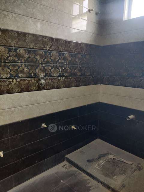 2 BHK Flat In Crezenta For Sale  In Shenoy Nagar