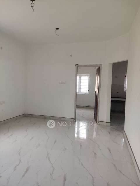 2 BHK Flat In Crezenta For Sale  In Shenoy Nagar