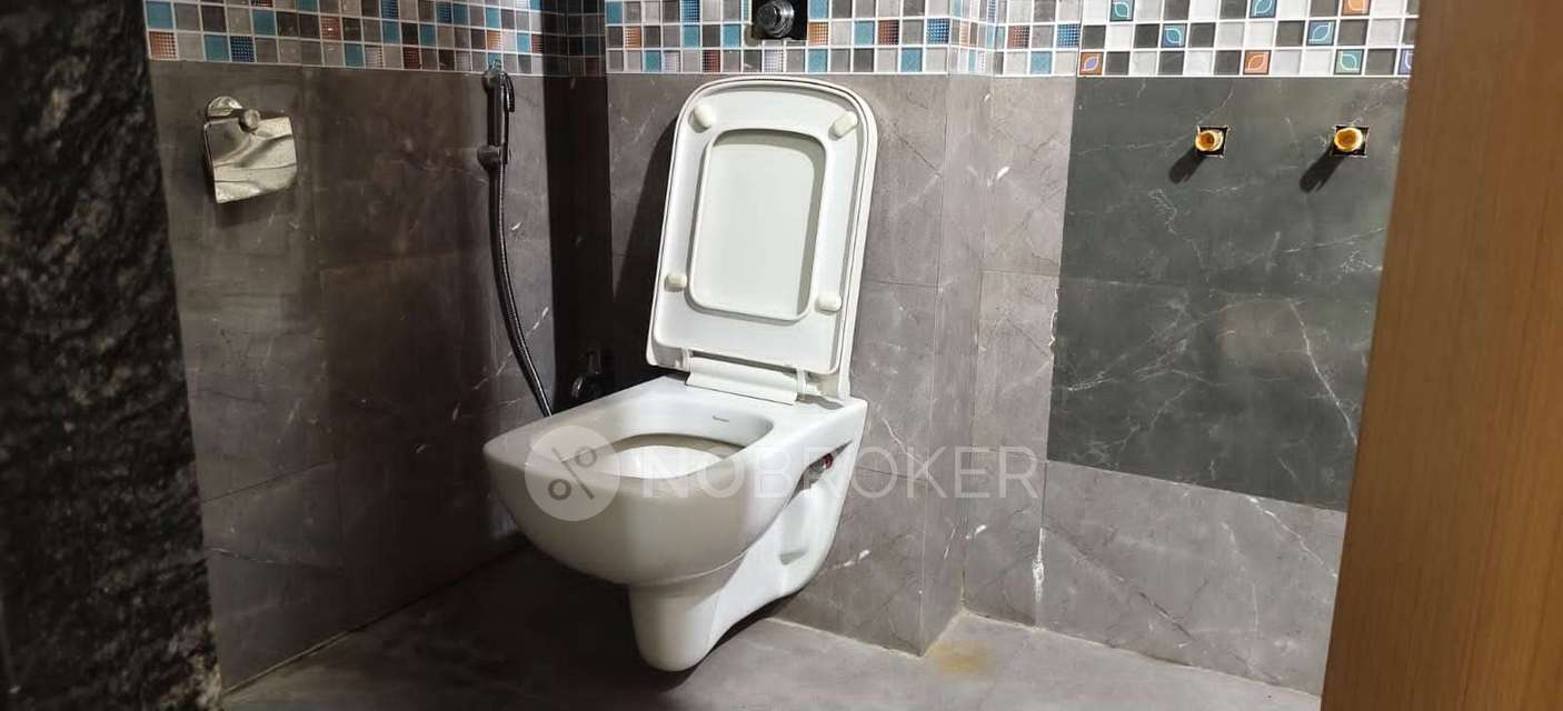 Office Space in Karve Statue, Pune for Rent 