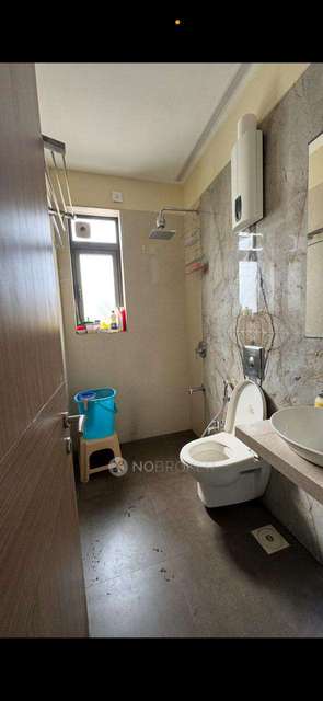2 BHK Flat For Sale  In Dadar West