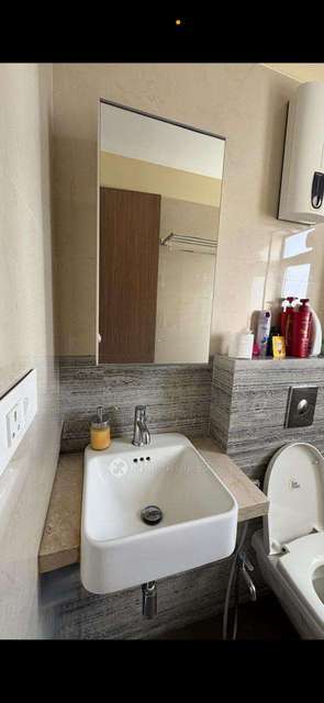 2 BHK Flat For Sale  In Dadar West