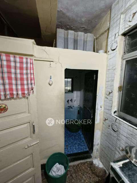 1 RK Flat In Ekveera Darshan.  For Sale  In Thane West 