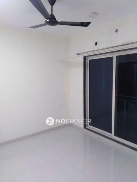 2 BHK Flat In Siddhi Highland Haven Building For Sale  In Majiwada