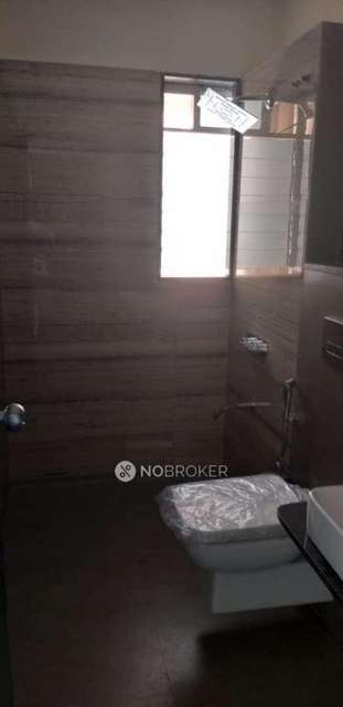 2 BHK Flat In Siddhi Highland Haven Building For Sale  In Majiwada