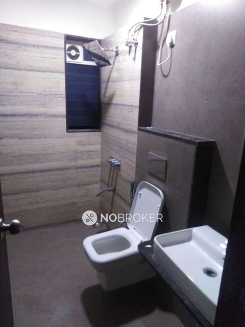 2 BHK Flat In Siddhi Highland Haven Building For Sale  In Majiwada