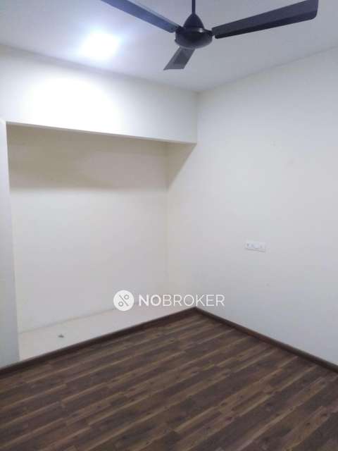 2 BHK Flat In Siddhi Highland Haven Building For Sale  In Majiwada