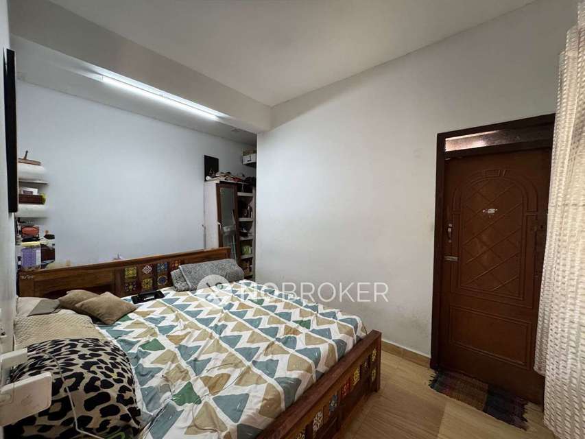 2 BHK Flat In Seshachalam Street For Sale  In Seshachalam Street