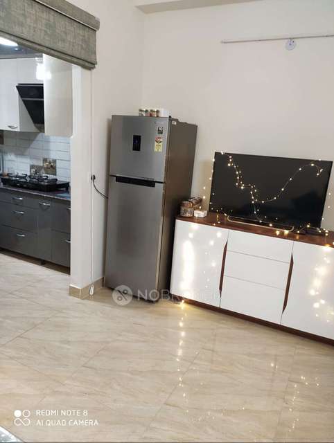 2 BHK Flat For Sale  In 7th Avenue, B Tower, Gaur City 1