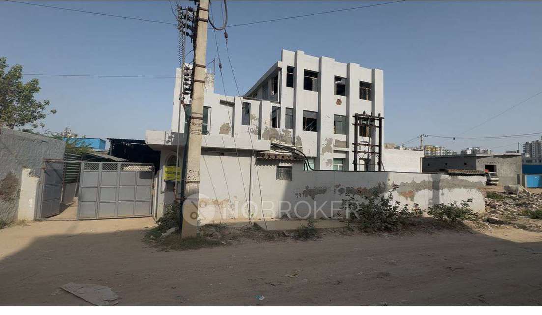 Industrial Building in Daulatabad, Gurgaon for Rent 